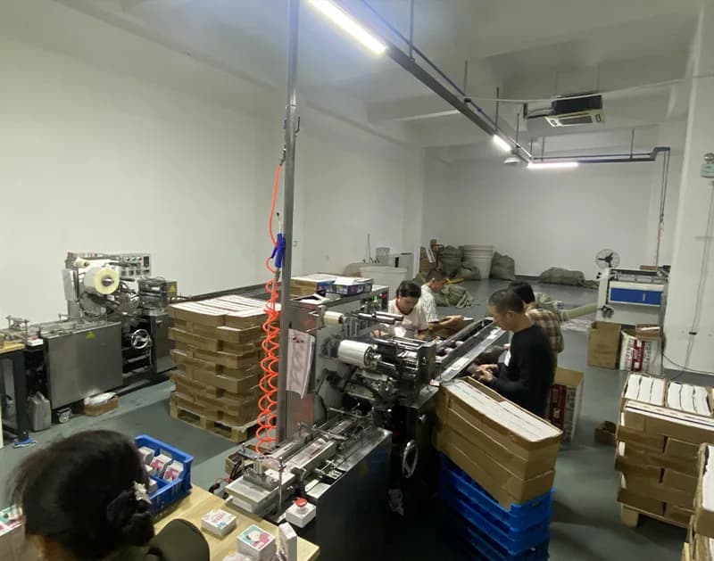 Automatic card inner packaging machine
